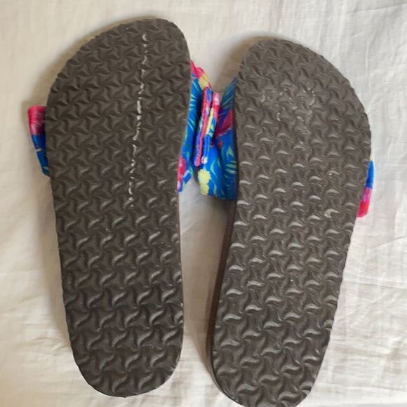 MUK LUK Faun Floral Slip On Sandal- 10 NWOT - Picture 7 of 7